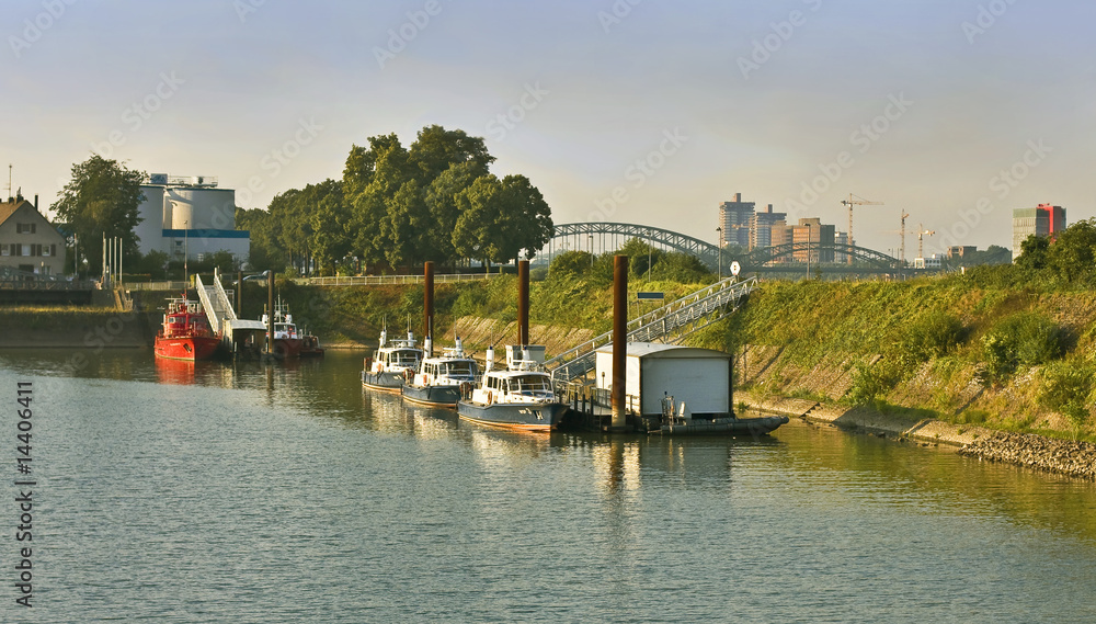 Obraz premium Köln, Deutzer Hafen