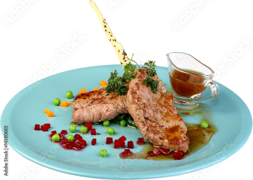 Canvastavla Veal Medallions with Zucchini and Cherry Tomato