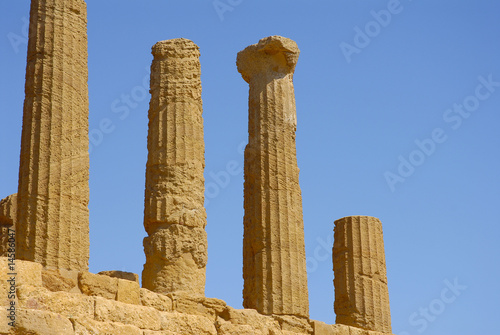 Colonne della Valle dei Templi photo