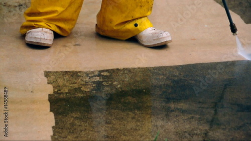Pressure cleaning - time lapse