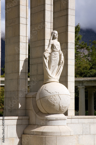 Hugenotten-Denkmal photo