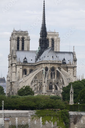 exterior of the apse notre dame cathedral paris france