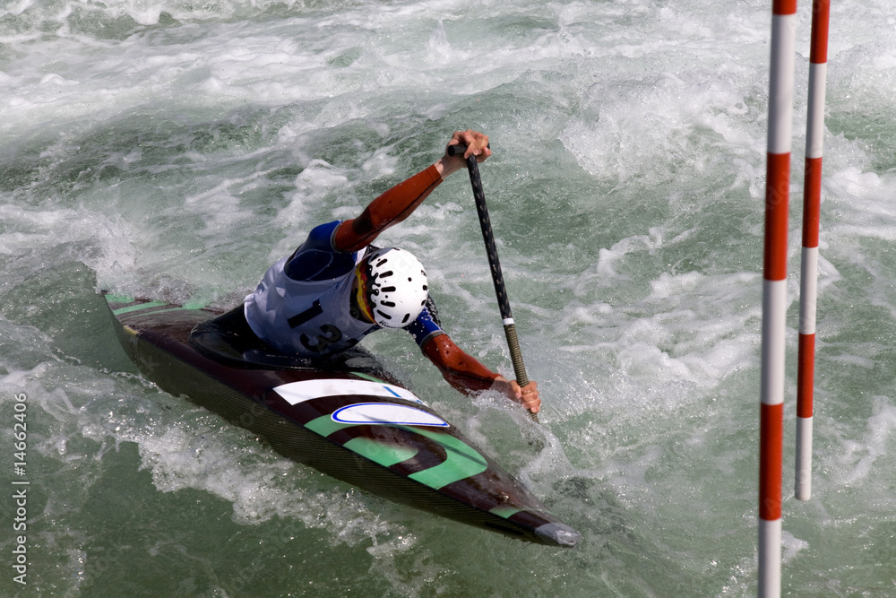 Im Wildwasserkanal StockFoto Adobe Stock