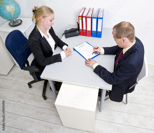 Fotografija Signing a contract