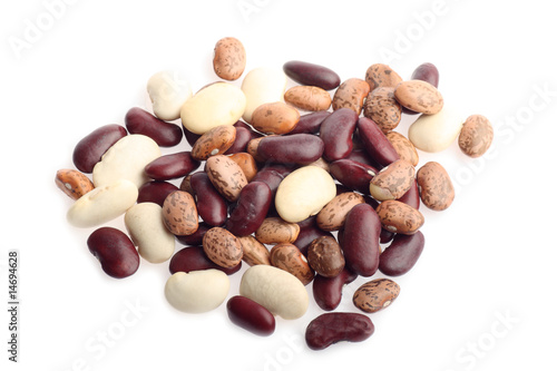 фотографія Several beans isolated on white with shadow