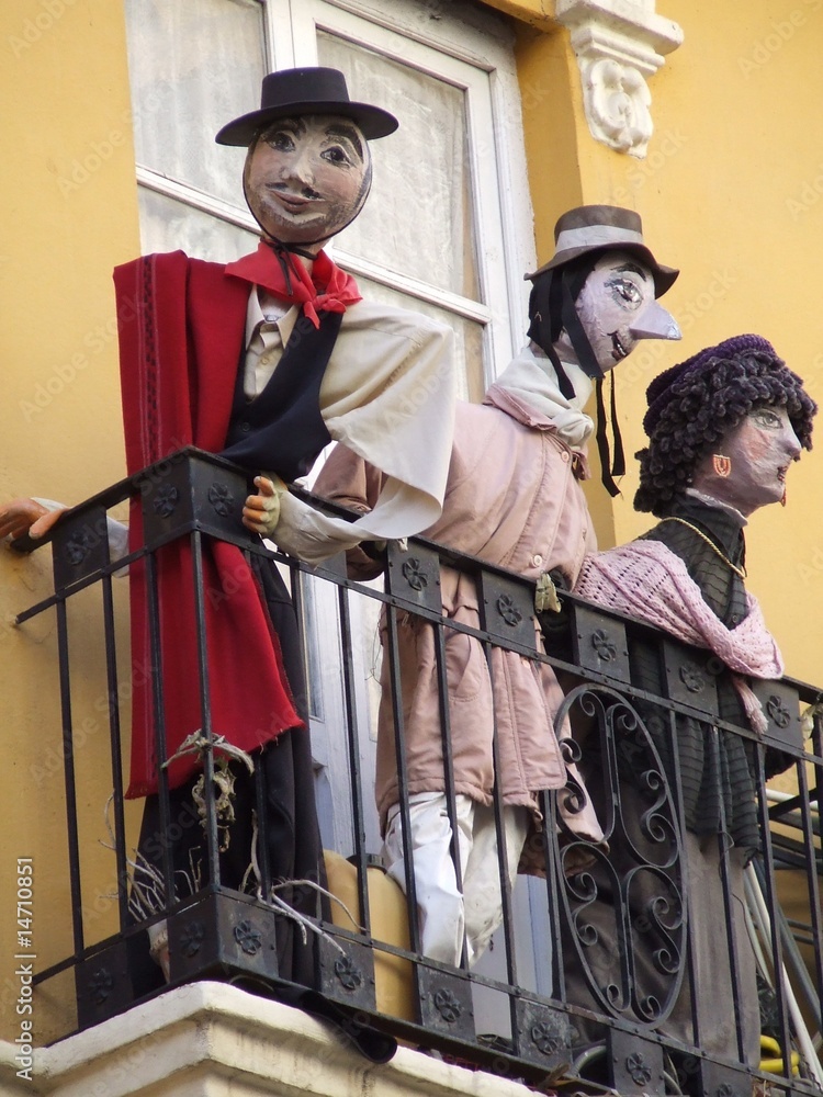 Valencia - Ninots au balcon