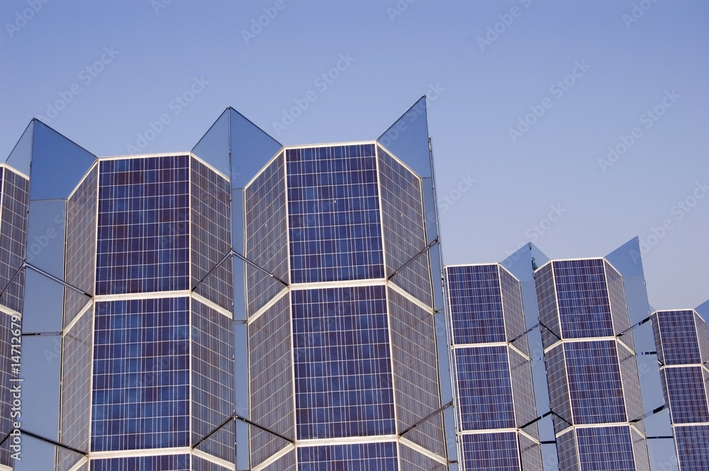Photovoltaic panels details with motorized mirror Photovoltaic panels details with motorized mirror