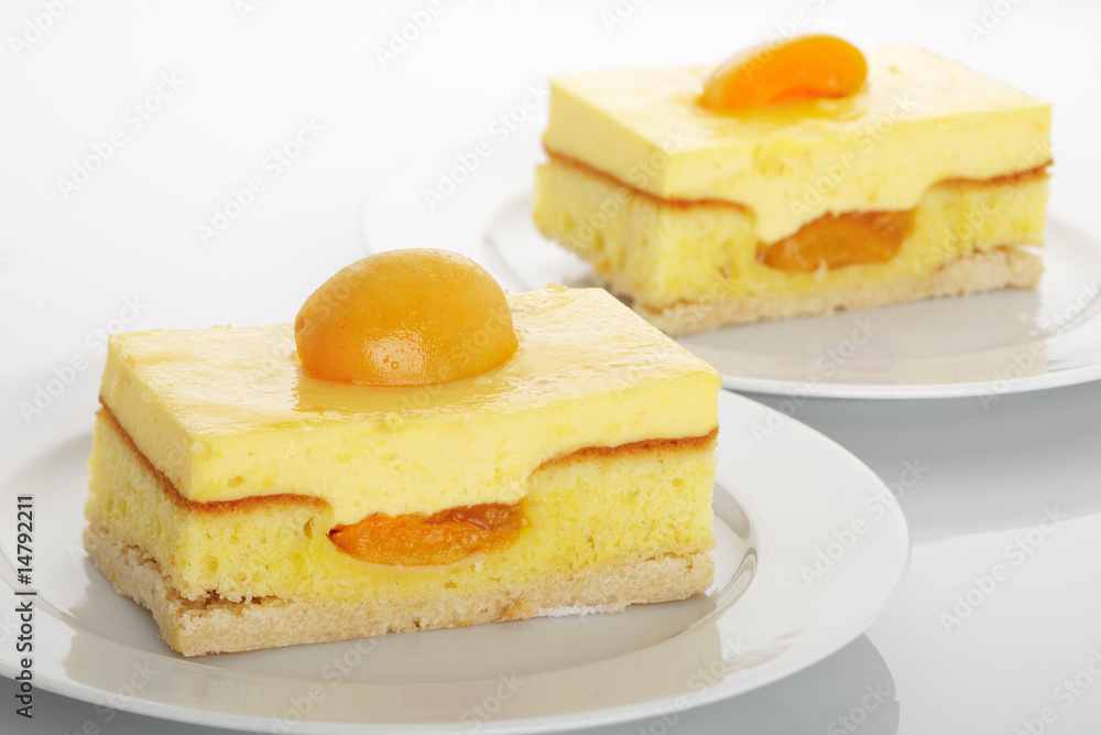 Aprikosen - Cremekuchen Aprikosen - Cremekuchen