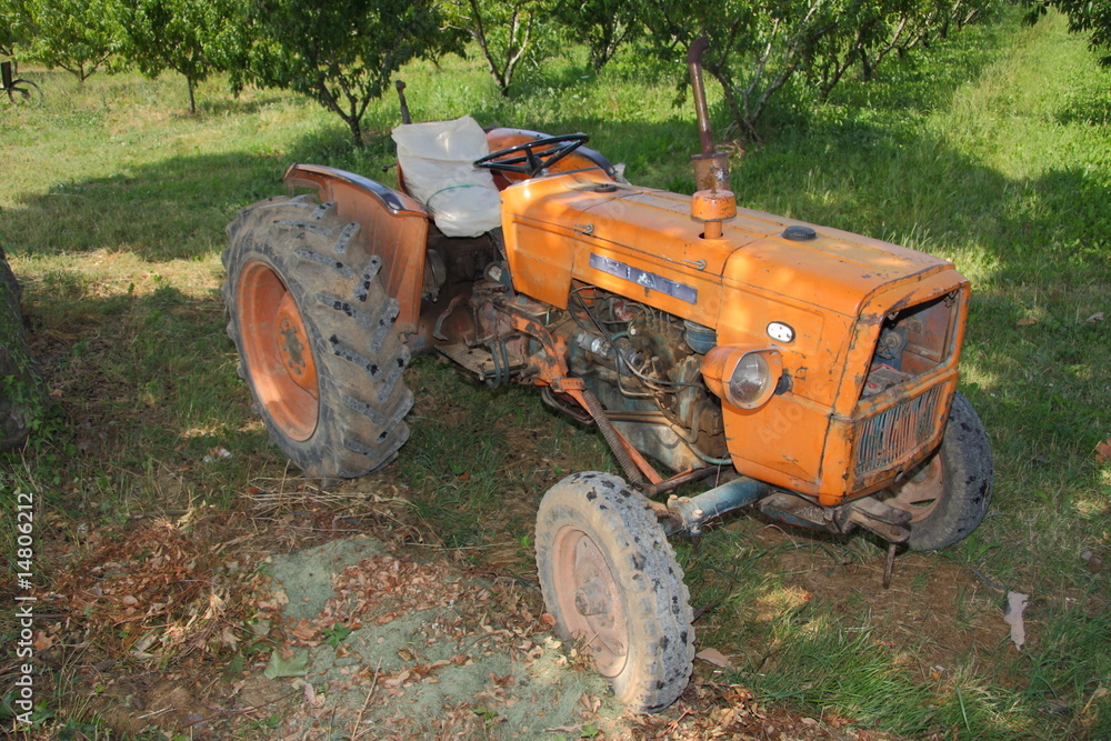 mezzo agricolo mezzo agricolo