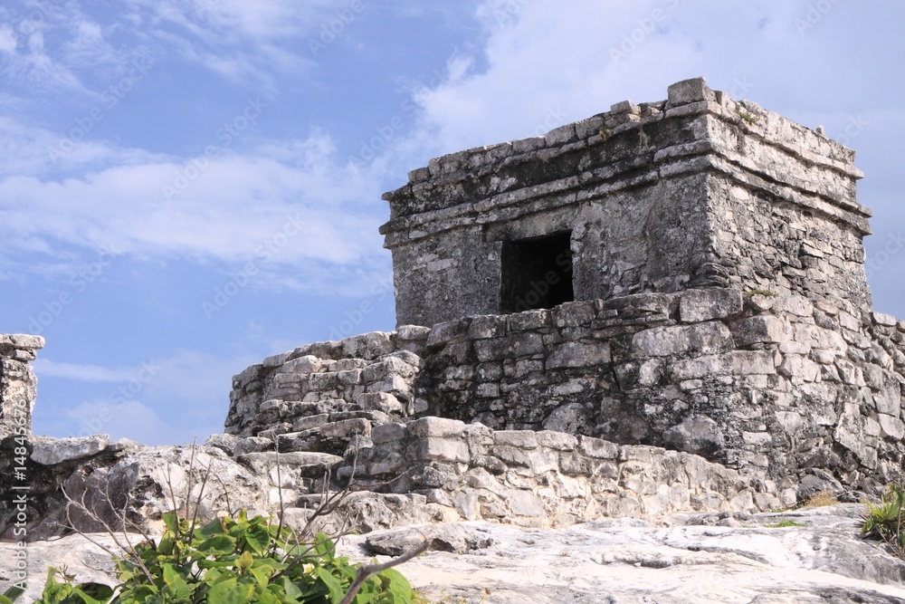 particolare piramide maya