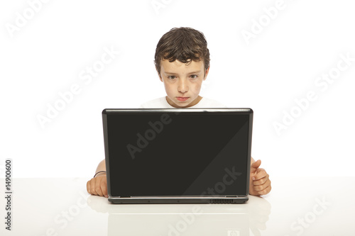 Obraz na płótnie enfant devant un ordinateur w salonie