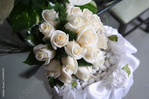 bouquet fiori confetti