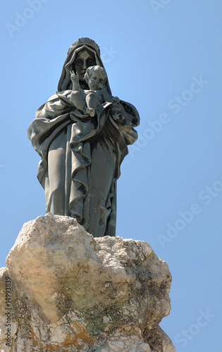 Holy Mary with baby statue