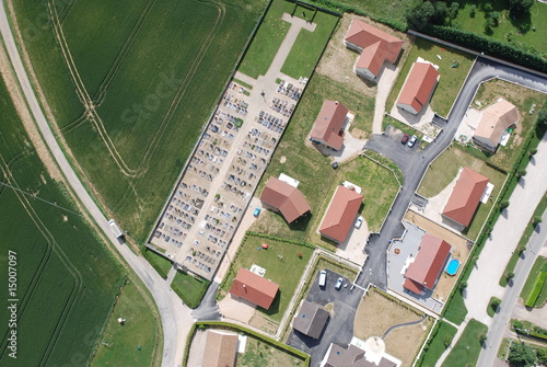 Habitat, vue aérienne verticale d'un lotissement  photo