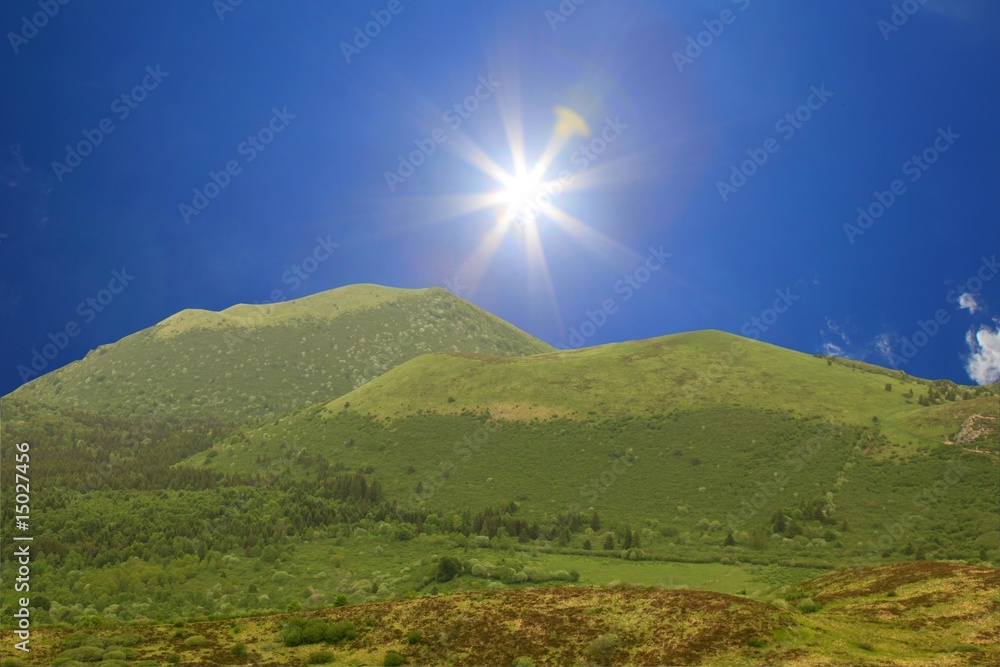 Obraz premium les volcans d auvergne