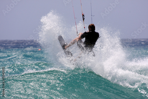 Crash the wave © spot-shot
