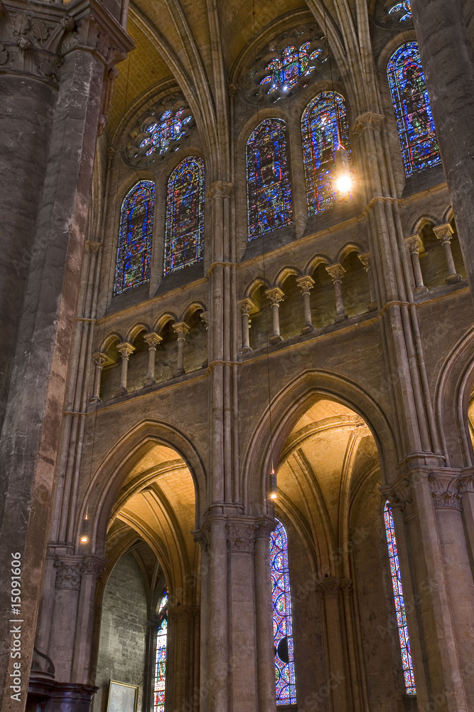 france; chartres; cathédrâle : intérieur