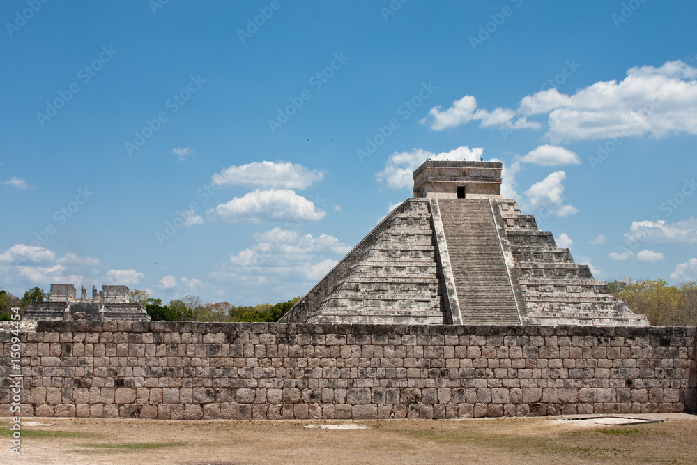 chichen itza pyramid