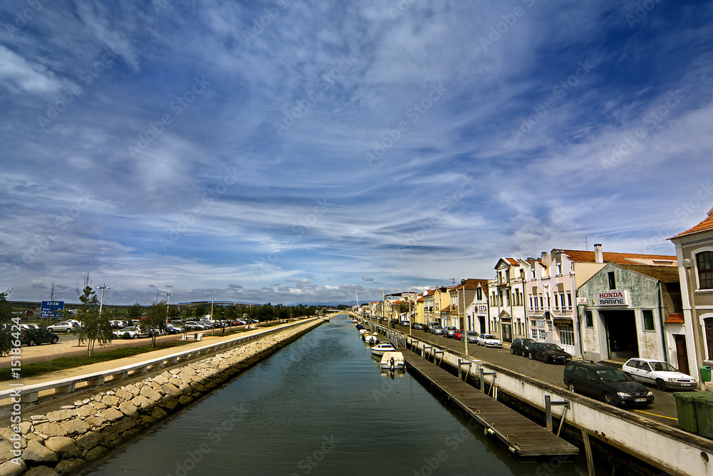 canal en aveiro, portugal