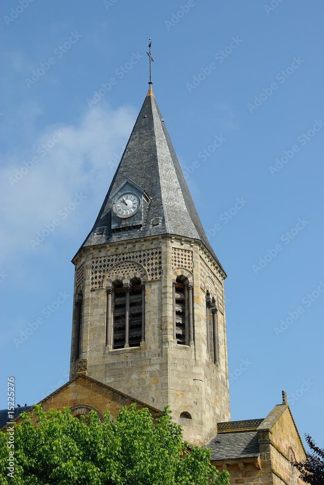 Clocher de l’église romane de Culhat Clocher de l’église romane de Culhat
