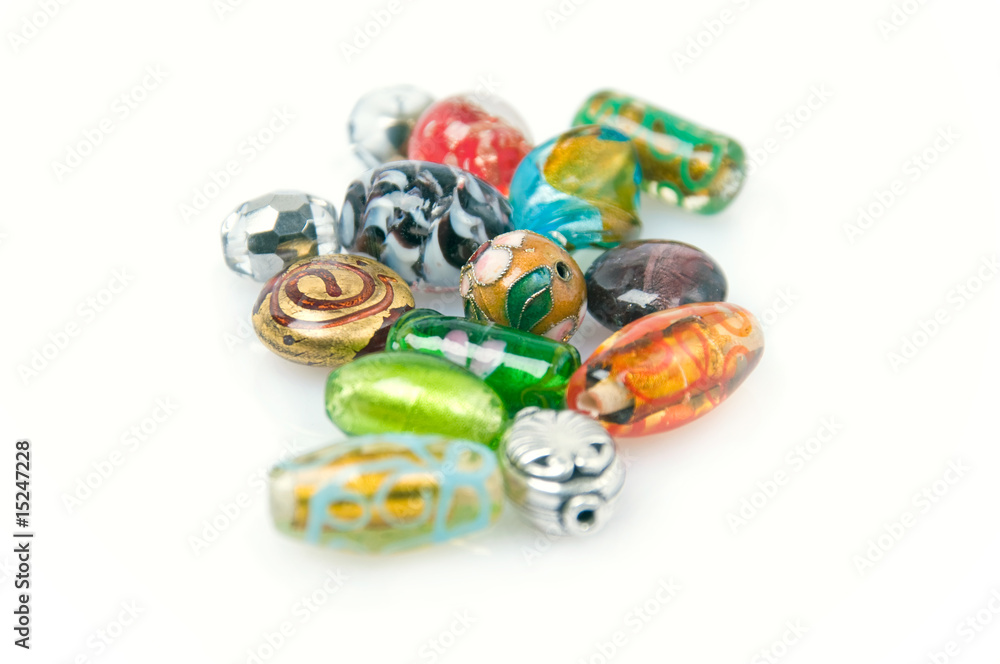 lose bunte Perlen zum basteln lose bunte Perlen zum basteln