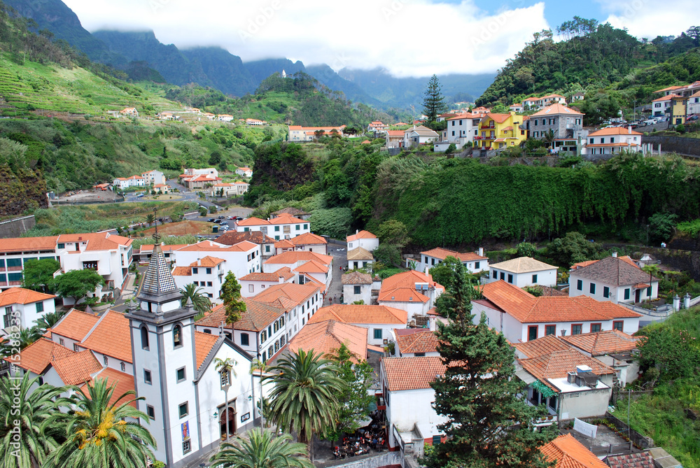 Le village de Sao Vicente à Madère