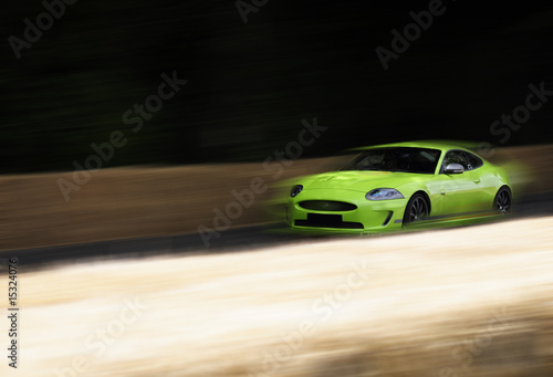 Green sports car © INFINITY