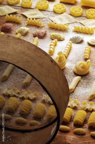 Varietà di pasta fatta in casa photo