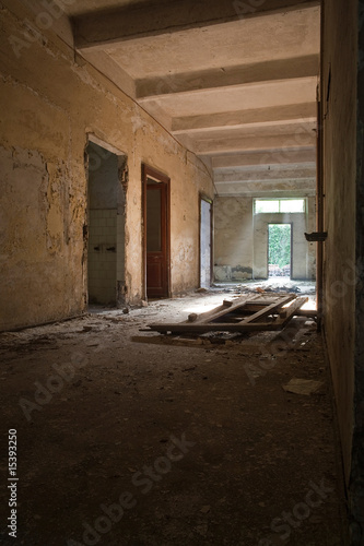 Edificio abbandonato 001 © Pitzalis Fabio