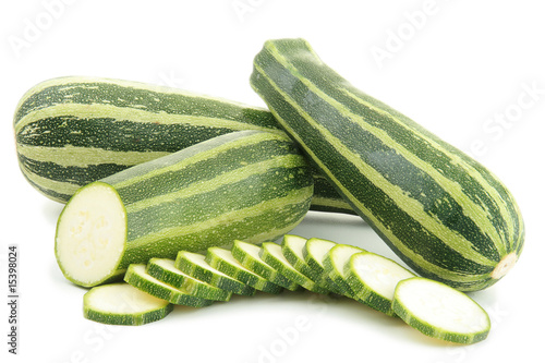 Billede på lærred courgettes et rondelles de courgette sur fond blanc