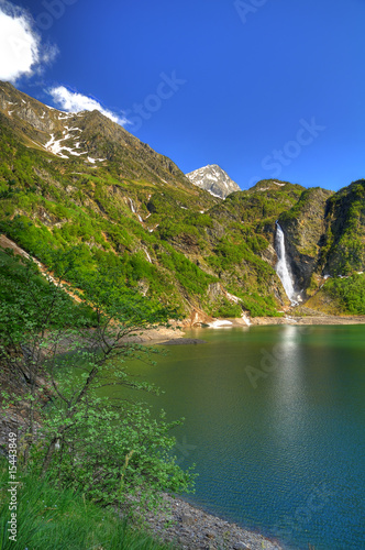 Lac d'Oô dans les Pyrénées Française.