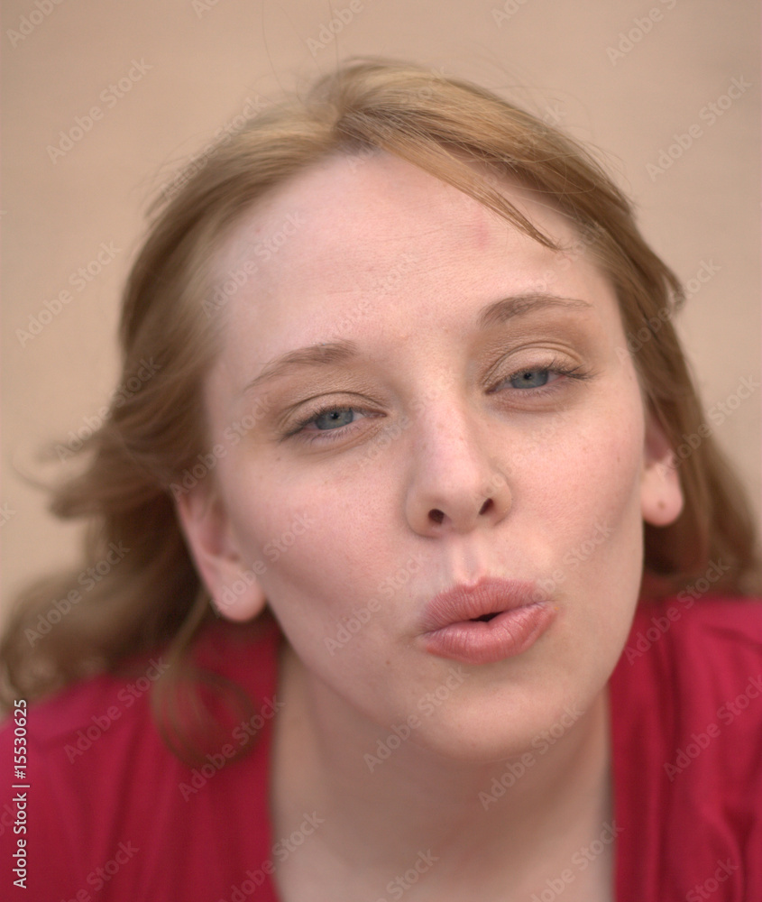 Lips perched opened Lips perched opened