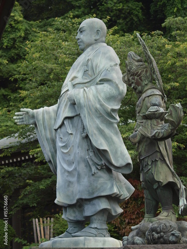 Estatua en templo budista en Kamakura