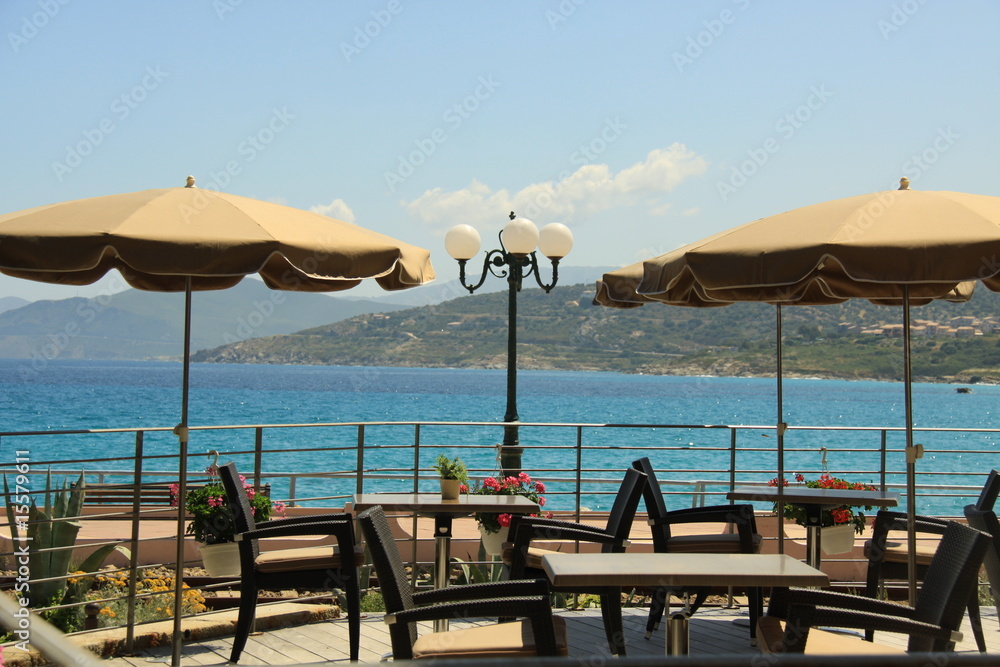 Terrasse with view on the sea