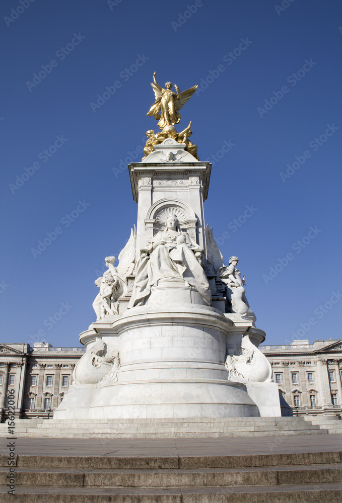London - Victoria monument
