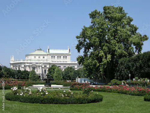 Wien, Volksgarten und Burgtheater