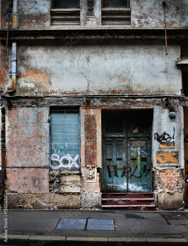 Derelict Building © Steve Lovegrove