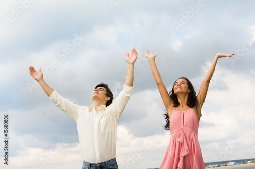 Praising couple