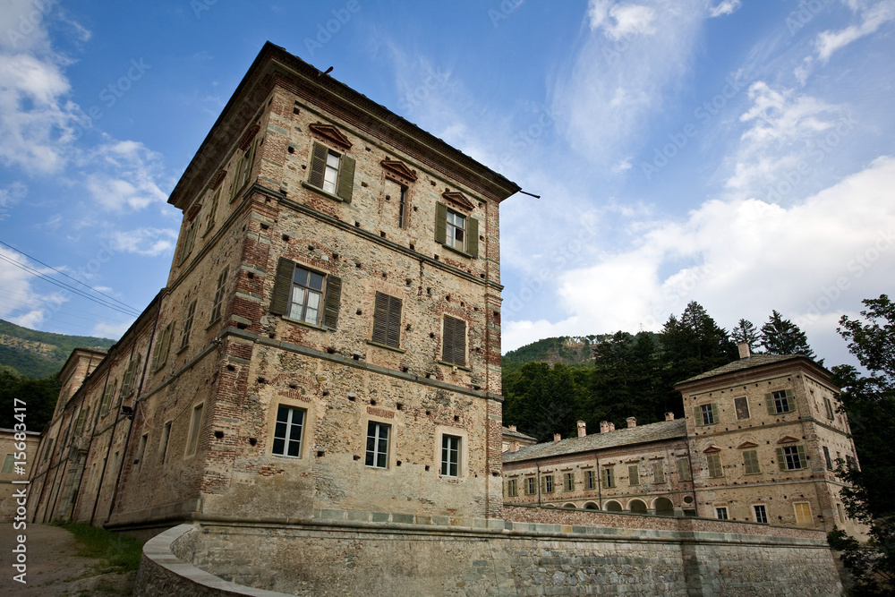 Reggia di Valcasotto Reggia di Valcasotto