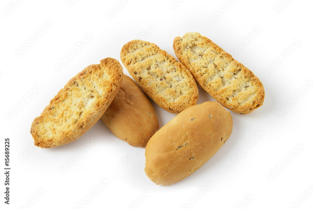 Petits pains suédois sur fond blanc Petits pains suédois sur fond blanc