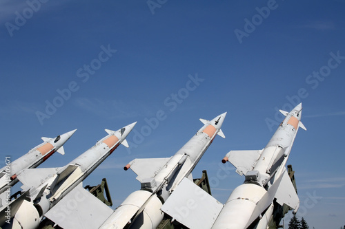 Canvas-taulu Four missiles are ready
