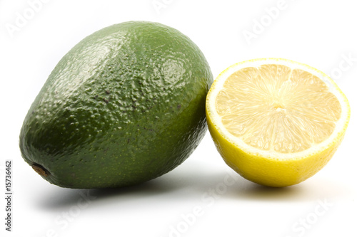 Avokado und Zitrone