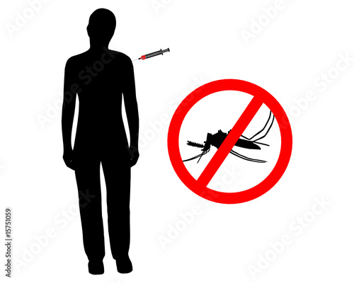 Frau bekommt eine Impfung gegen Malaria