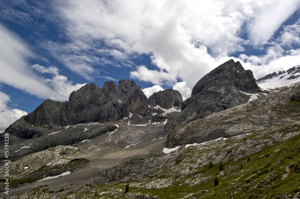 Dolomite peak