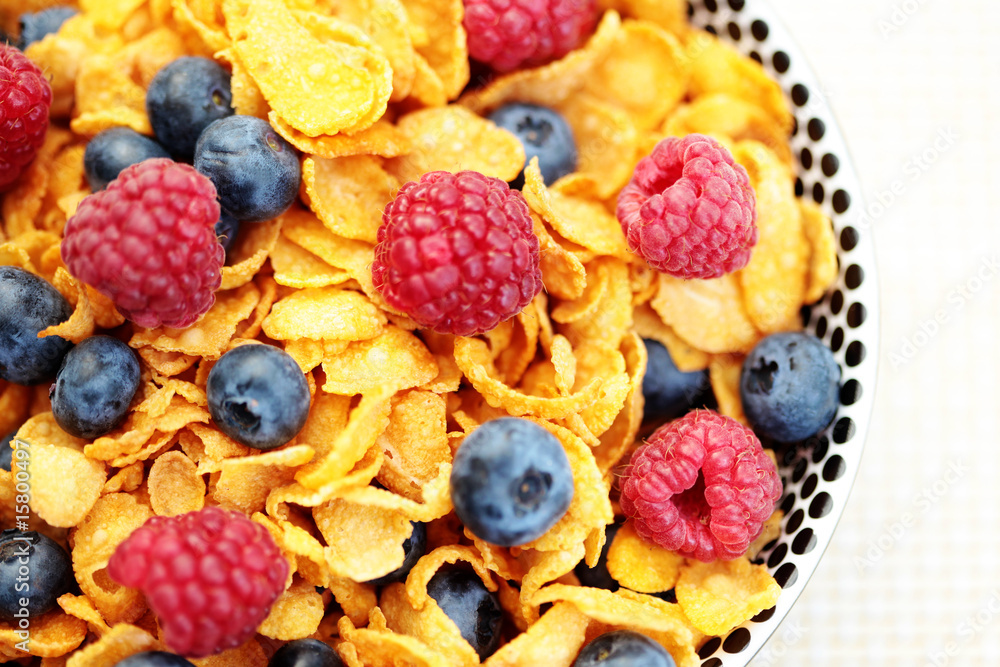 corn flakes with berry fruits corn flakes with berry fruits
