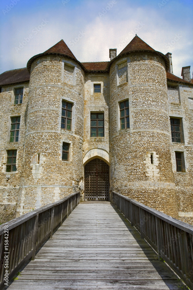 france; normandie : château d'Harcourt, moyen-âge
