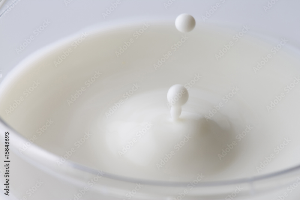 Fototapeta premium 牛乳