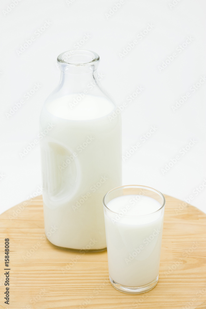 牛乳 牛乳