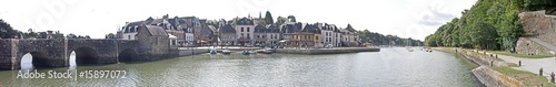 Auray 999