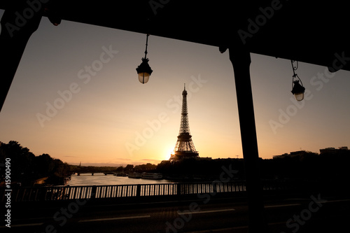 Silhouette of Eiffel tower and a bridge